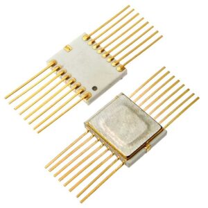 Микросхема 1526РУ2ЭП (200*г)
